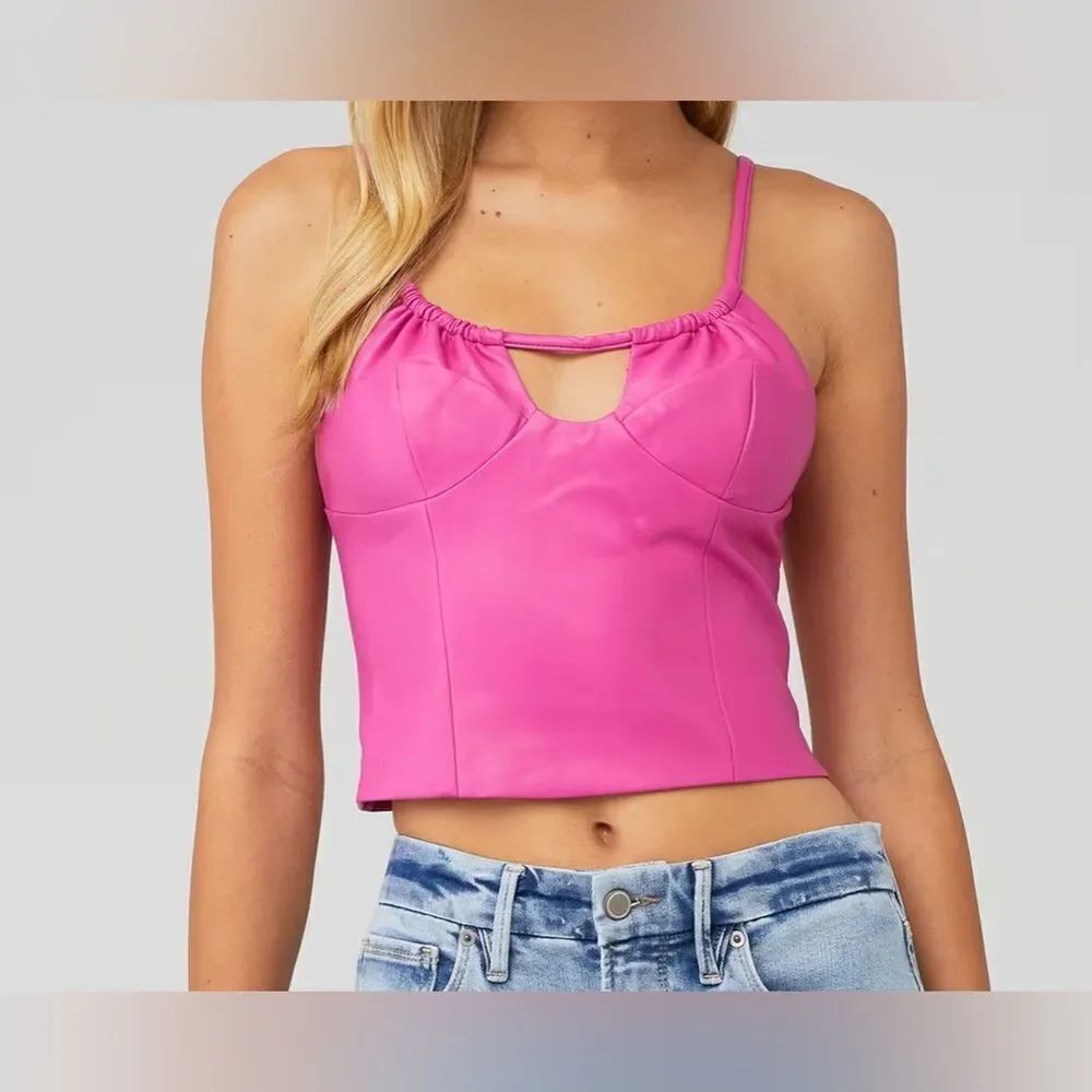 WAYF
FAUX LEATHER CAMI TOP Size S